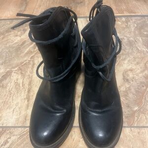 Freebird Casey low top boots